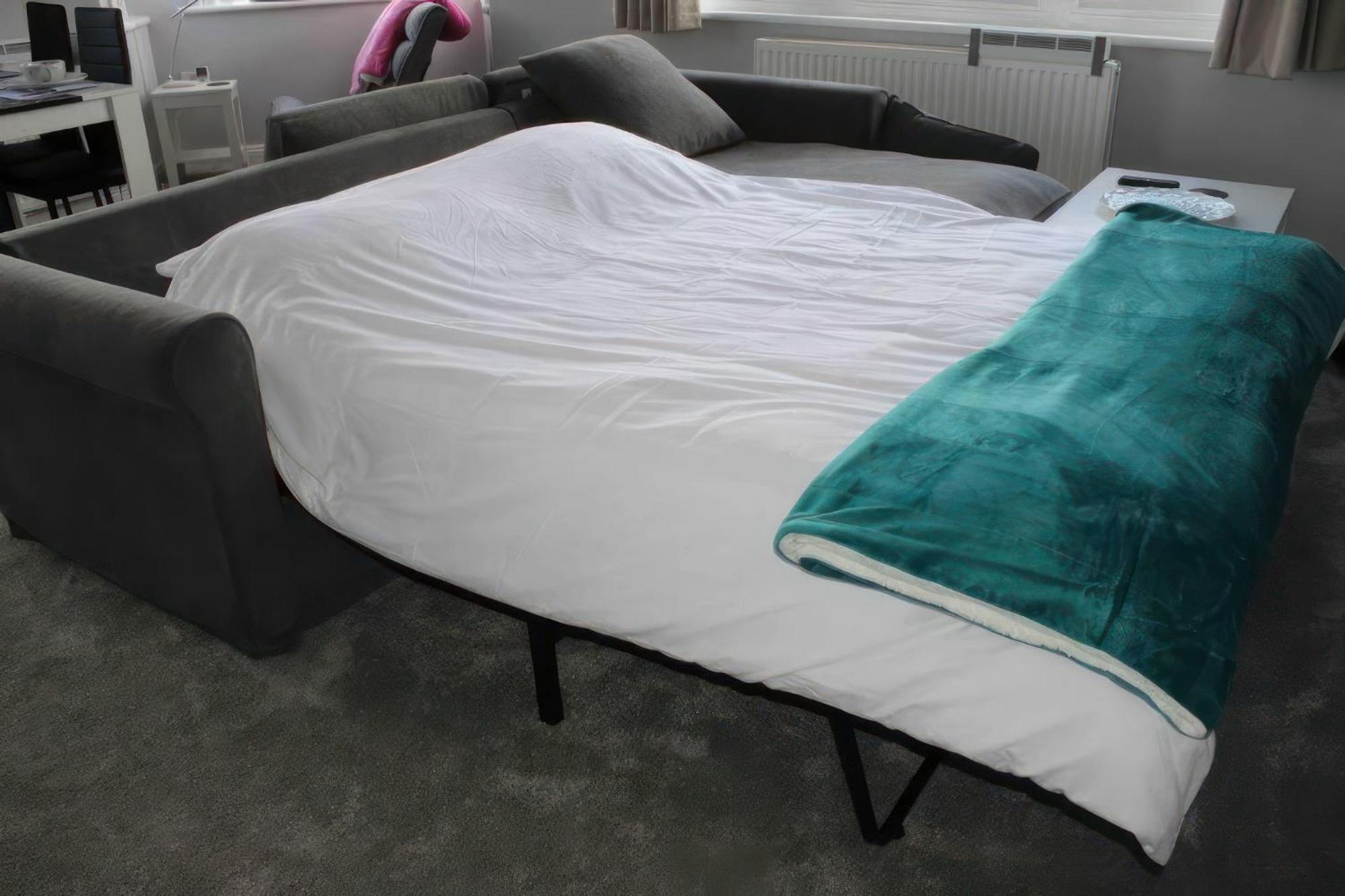 Lovely 2 Bed 2 Bath Flat With Free Parking Poole Eksteriør bilde